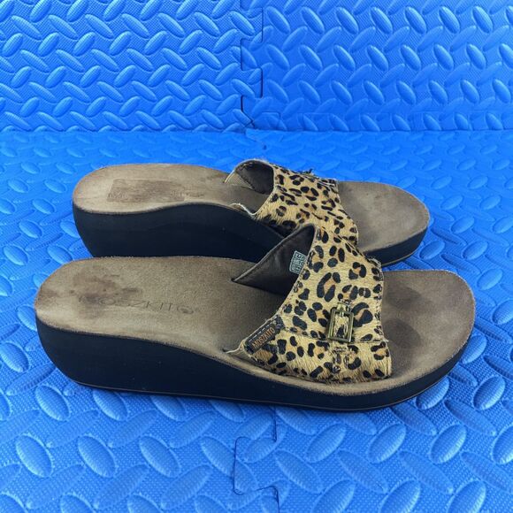 Moszkito Sandals Womens Shoes Size 10 Tan Leopard Print Platform Wedge Slip On - Picture 1 of 8
